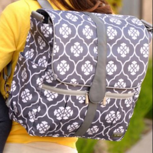 JJ Cole convertible diaper bag - Picture 3 of 3